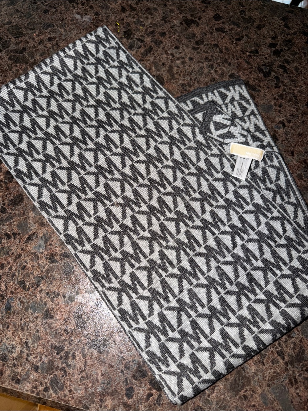 Michael Kors Black and White Patterned Scarf